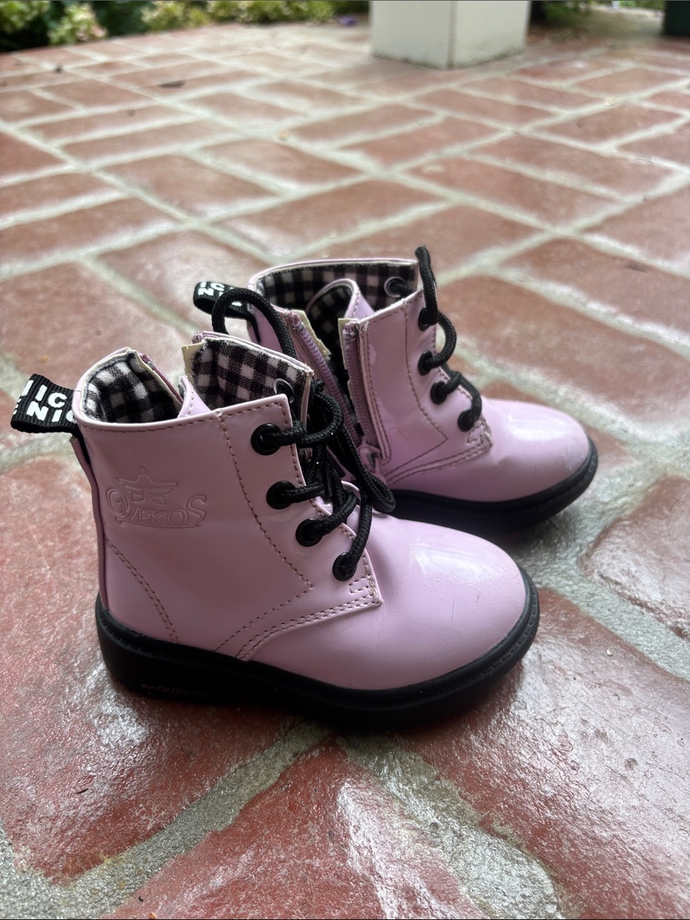 Kids Lace-Up Ankle Boots in Light Pink